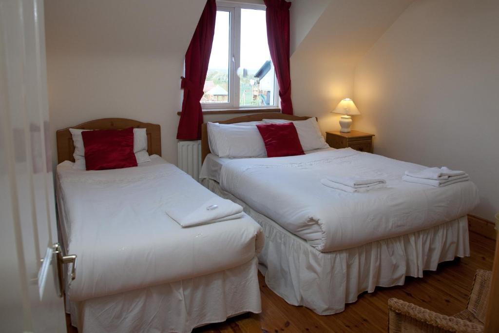 Ceol Na Mara Holiday Homes - Cois Tra & Cor Na Dtonn Enniscrone Cameră foto